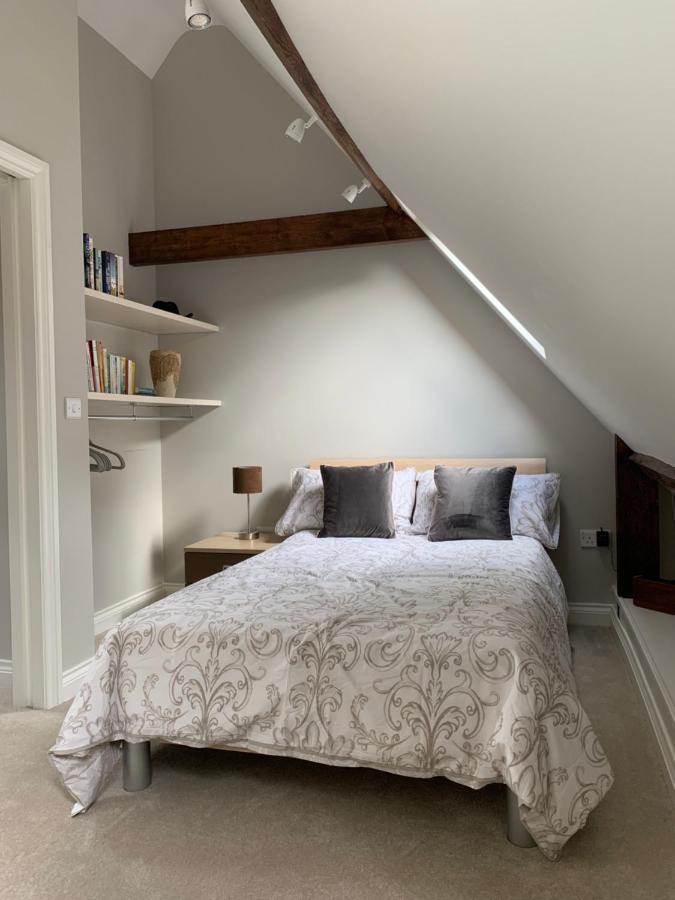 The Barn House Apartamento Cranleigh Exterior foto